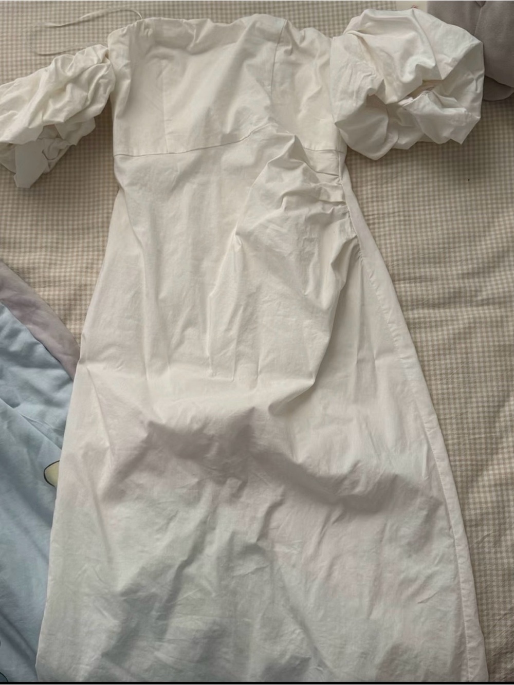 Urban Revivo White Off-the-Shoulder Midi Dress - Picture 4 of 4